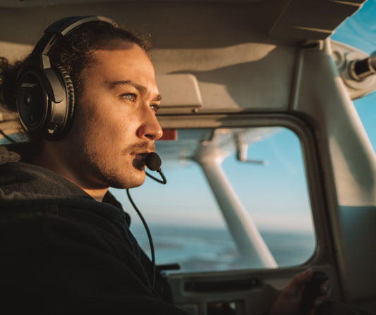Radio Telephony License Handbook for Pilots